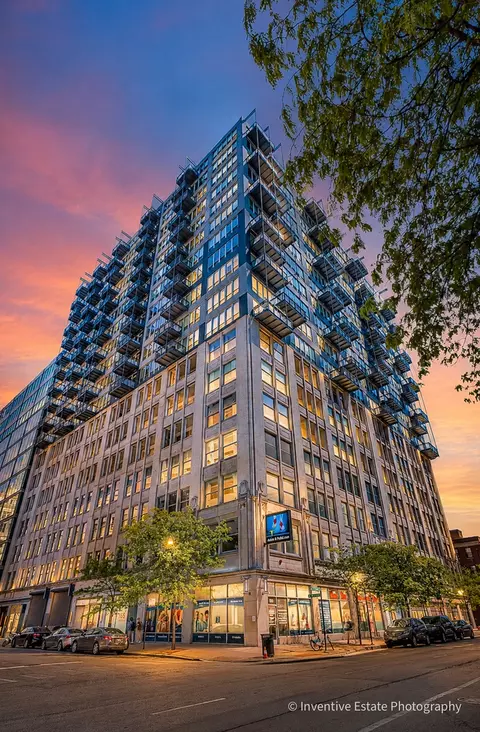565 W Quincy St #1512, Chicago, IL 60661