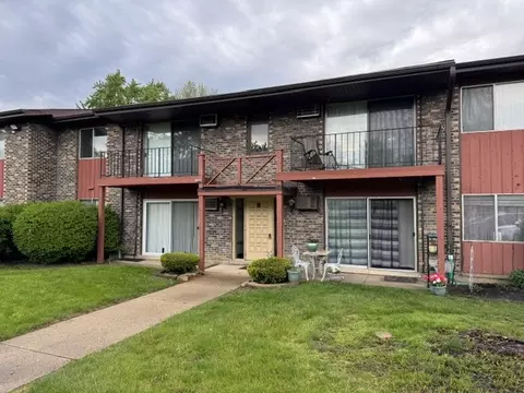 247 N Neltnor Blvd #E2D, West Chicago, IL 60185