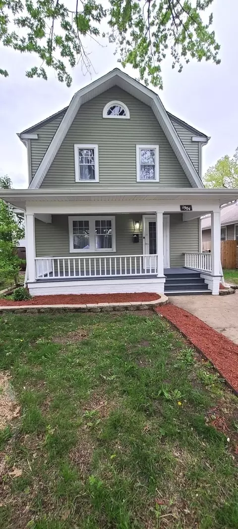 1904 Hancock St, Rockford, IL 61103