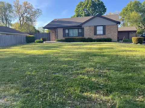 2130 Hawthorne Ln, Waukegan, IL 60087