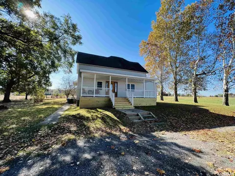 17064 Old Frankfort Rd, Johnston City, IL 62951
