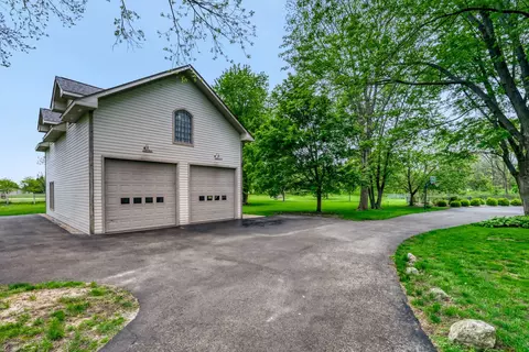 Exterior - 39 W526 Lori Ln, Elgin, IL 60124 photo 12 of 19