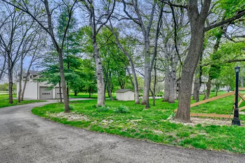 Exterior - 39 W526 Lori Ln, Elgin, IL 60124 photo 19 of 19