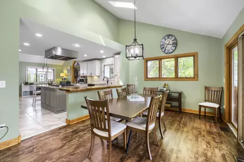 Dining - 39 W526 Lori Ln, Elgin, IL 60124 photo 2 of 2