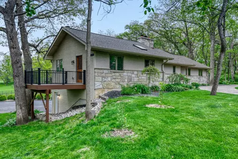 Exterior - 39 W526 Lori Ln, Elgin, IL 60124 photo 4 of 19