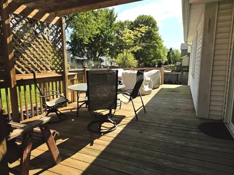 Exterior - 3404 Windmill Rd, Bloomington, IL 61704 photo 14 of 18