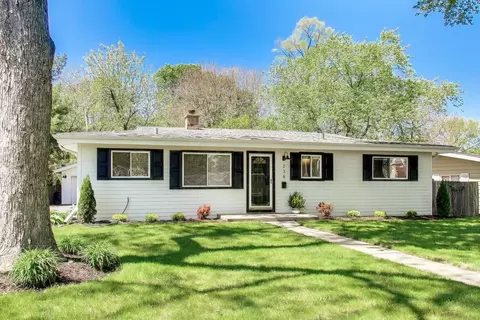 238 N Greenwood Ave, Palatine, IL 60074