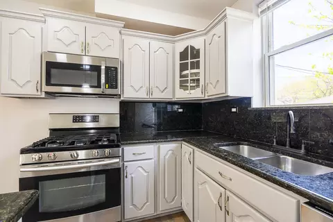 Kitchen - 734 E 105th St, Chicago, IL 60628 photo 2 of 3