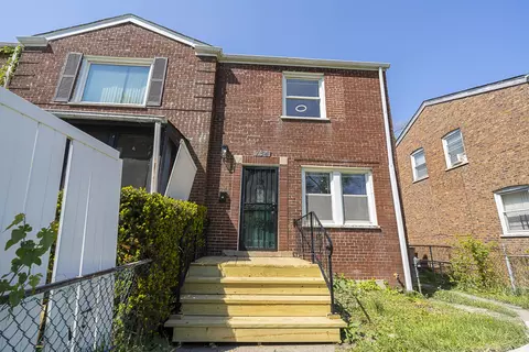734 E 105th St, Chicago, IL 60628