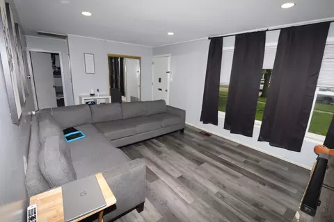 Living - 2702 Saint James St, Rolling Meadows, IL 60008 photo 1 of 3