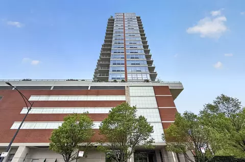 1600 S Prairie Ave #709, Chicago, IL 60616