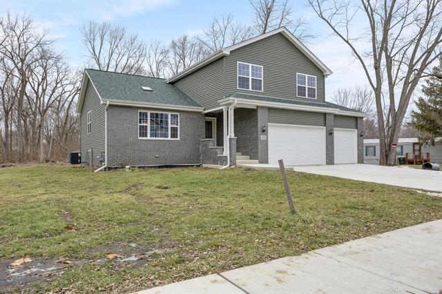 214 Columbus Rd, Streator, IL 61364