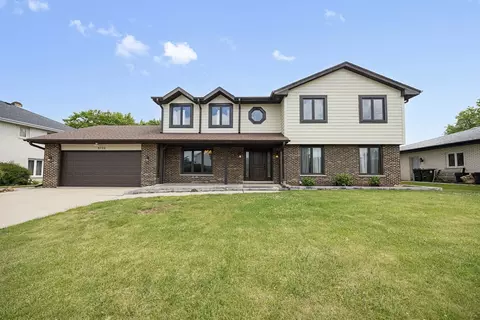6723 Kingswood Rd, Willowbrook, IL 60527