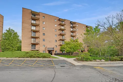 5960 Lake Bluff Dr #302, Tinley Park, IL 60477
