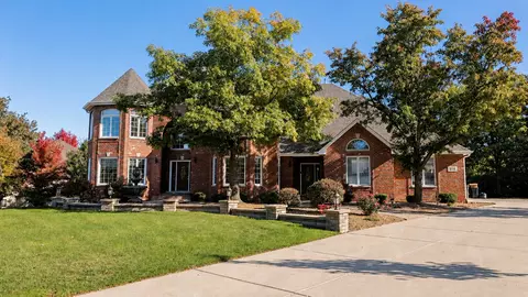 8110 W Basswood Rd, Orland Park, IL 60462
