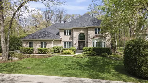 229 Surrey Ln, Lake Forest, IL 60045