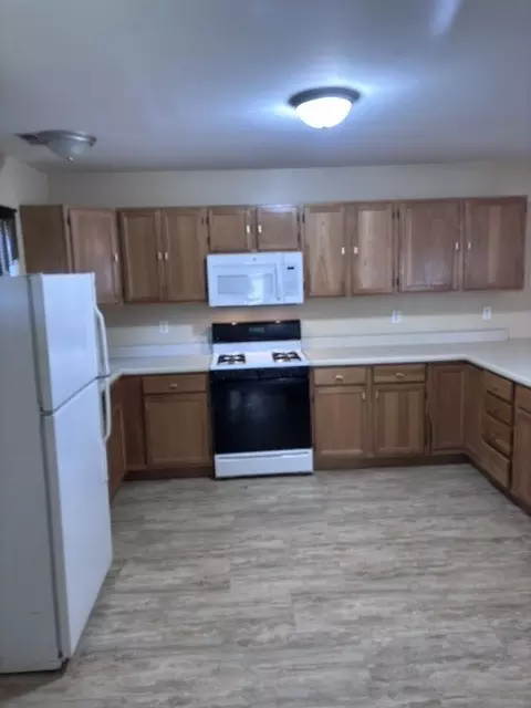 Kitchen - 712 W Monroe St, Bloomington, IL 61701 photo 1 of 1