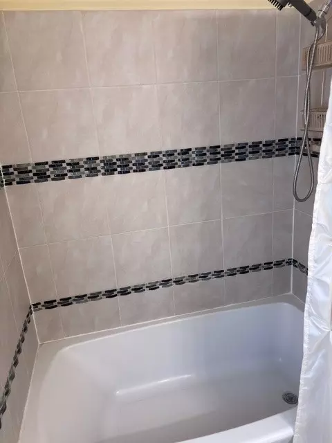 Bath - 712 W Monroe St, Bloomington, IL 61701 photo 3 of 3