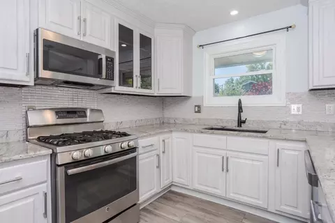 Kitchen - 1717 Cook Dr, Normal, IL 61761 photo 3 of 5