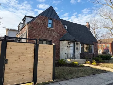 9001 S Claremont Ave, Chicago, IL 60643