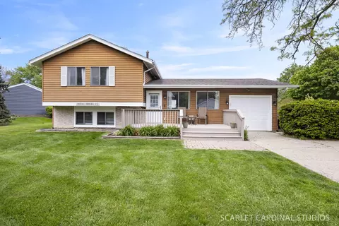 30 W061 Arbury Ct, Warrenville, IL 60555