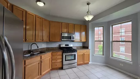 Kitchen - 715 Astor Ln #401, Wheeling, IL 60090 photo 4 of 4