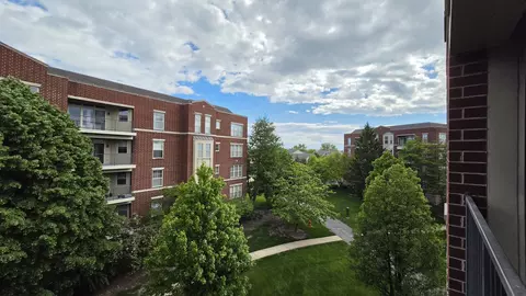 Other - 715 Astor Ln #401, Wheeling, IL 60090 photo 5 of 5
