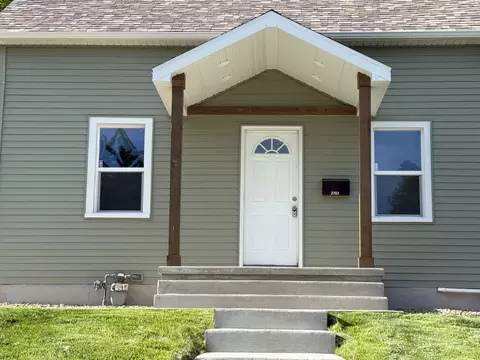Exterior - 2703 Main St, Peru, IL 61354 photo 2 of 6
