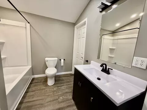 Bath - 2703 Main St, Peru, IL 61354 photo 1 of 2