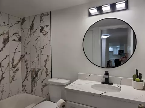 Bath - 127 N Wolf Rd #41A, Wheeling, IL 60090 photo 6 of 6