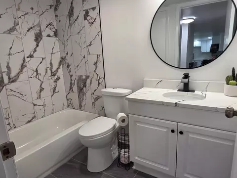 Bath - 127 N Wolf Rd #41A, Wheeling, IL 60090 photo 2 of 6