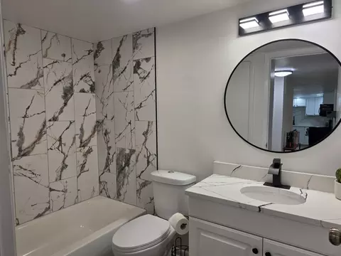 Bath - 127 N Wolf Rd #41A, Wheeling, IL 60090 photo 4 of 6