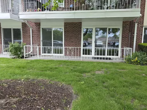 Exterior - 127 N Wolf Rd #41A, Wheeling, IL 60090 photo 2 of 12