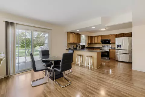 Other - 4092 Victoria Dr, Hoffman Estates, IL 60192 photo 1 of 7