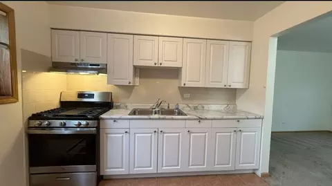 Kitchen - 5330 S 73rd Ct, Summit, IL 60501 photo 2 of 5