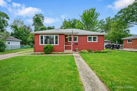352 Brice Ave, Mundelein, IL 60060
