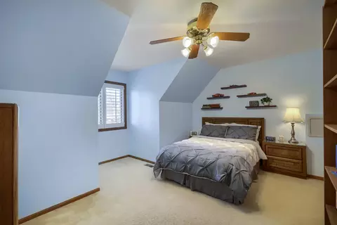 Bedroom - 245 Old Forge Rd, Elgin, IL 60123 photo 3 of 4
