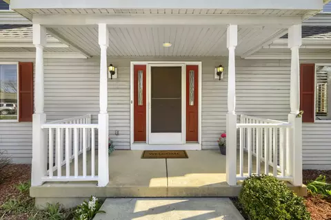 Exterior - 245 Old Forge Rd, Elgin, IL 60123 photo 2 of 10