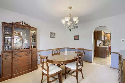 Dining - 245 Old Forge Rd, Elgin, IL 60123 photo 1 of 2