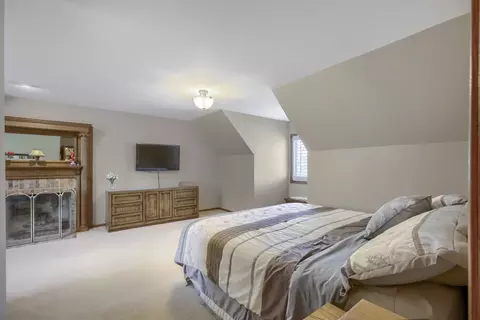 Bedroom - 245 Old Forge Rd, Elgin, IL 60123 photo 1 of 4