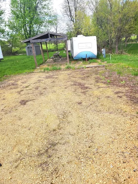 208 Woodhaven, Sublette, IL 61367 photo 2