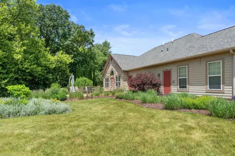 2036 Olmstead Dr #0, Woodstock, IL 60098