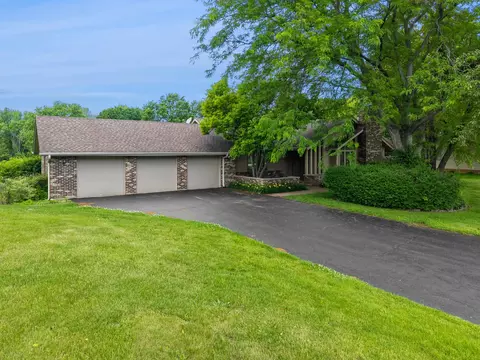Other - 12 N320 Jackson Dr, Elgin, IL 60124 photo 2 of 25