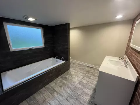 Bath - 205 S Jackson St, Gardner, IL 60424 photo 1 of 4