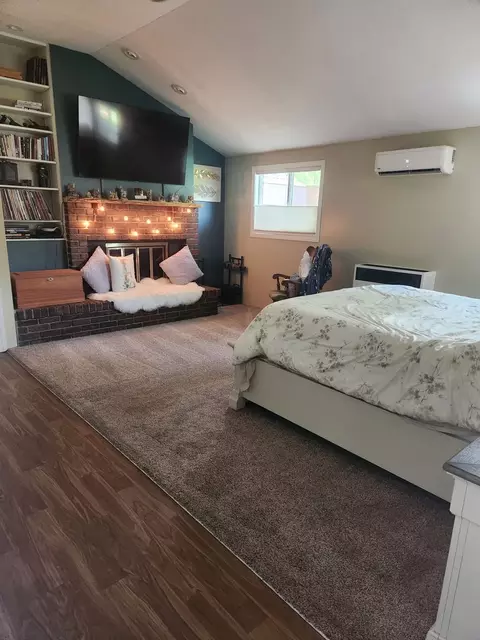 Bedroom - 205 S Jackson St, Gardner, IL 60424 photo 1 of 3