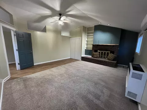 Living - 205 S Jackson St, Gardner, IL 60424 photo 6 of 6
