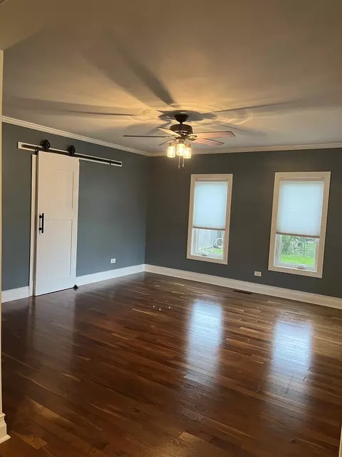 Living - 205 S Jackson St, Gardner, IL 60424 photo 1 of 6