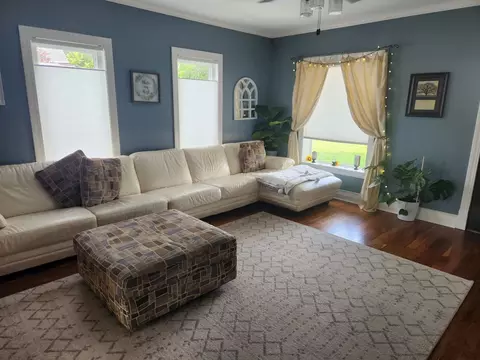 Living - 205 S Jackson St, Gardner, IL 60424 photo 3 of 6