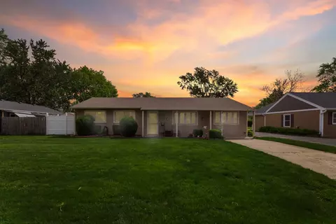 69 Paddock St, Montgomery, IL 60538