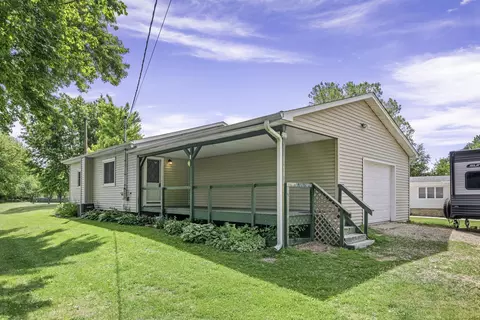 237 Chapman St, Paw Paw, IL 61353